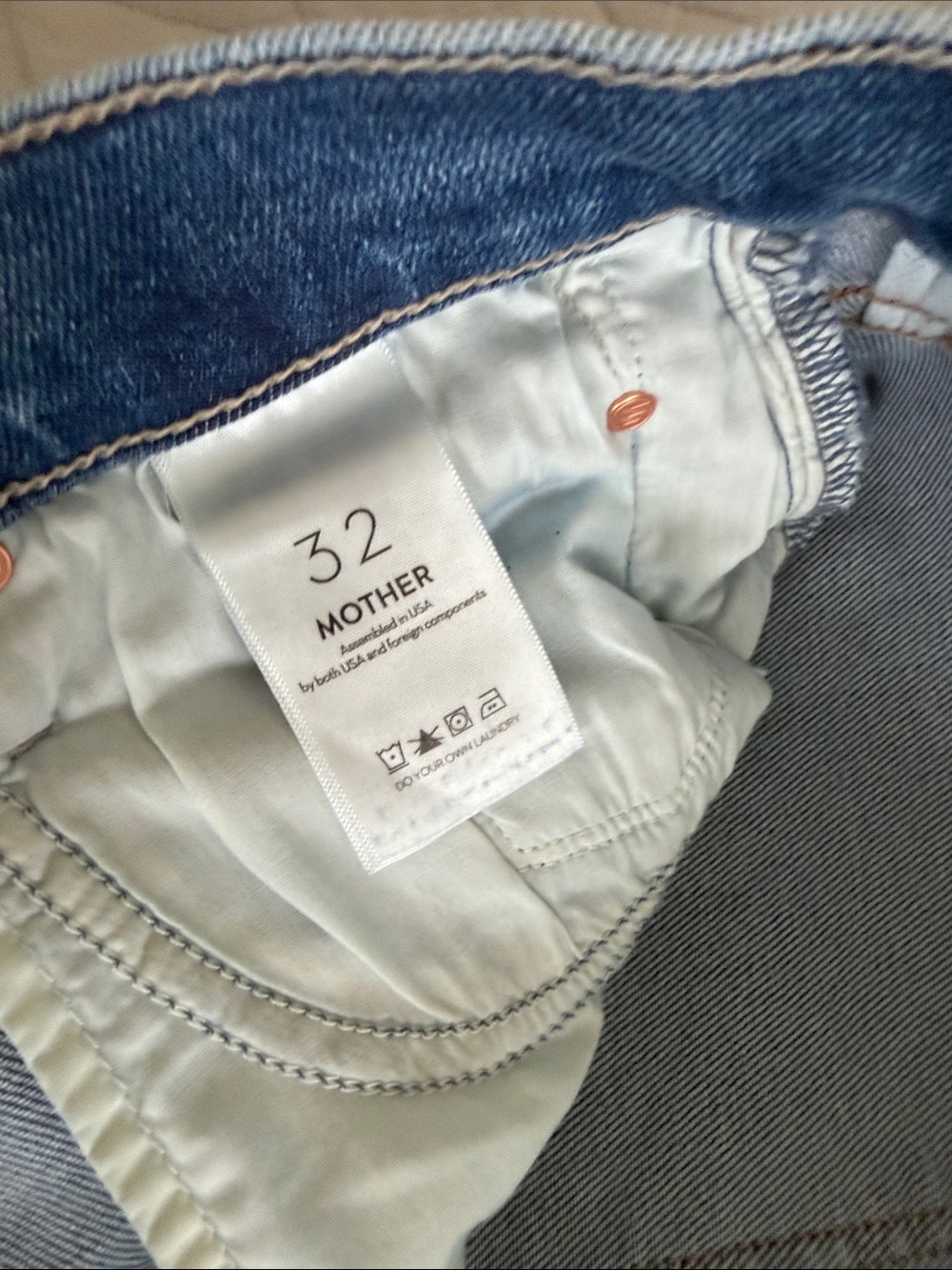 MOTHER The Weekender fray Women’s Jeans - Picture 5 of 7
